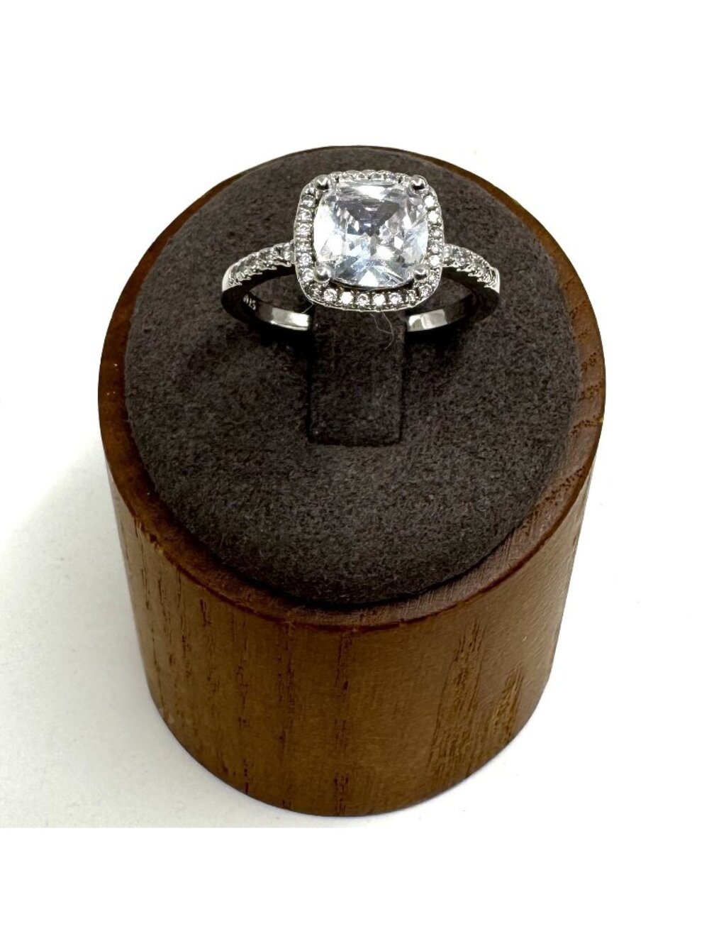 Solid Sterling Silver 925 Cubic Zirconia Prong Set Statement Ring Size 8.5